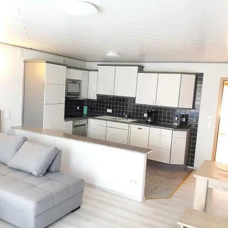 Appartement Holydayhome Schwarz *